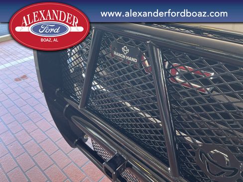 Used 2023 GMC Sierra 3500 Pro w/ Convenience Package image 8