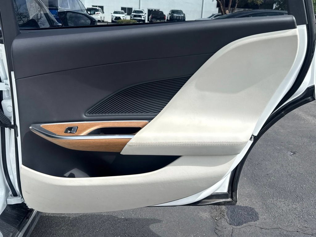 Used 2023 Lucid Air Grand Touring AWD/4WD image 19