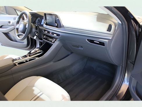 Used 2020 Hyundai Sonata SE image 17