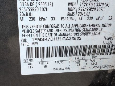 Used 2020 Ford Explorer XLT w/ Equipment Group 202A image 28