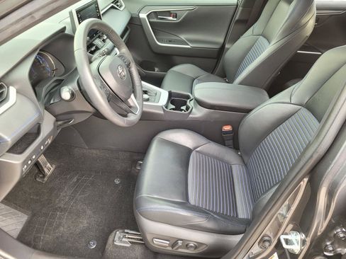 Used 2021 Toyota RAV4 XSE AWD/4WD image 3