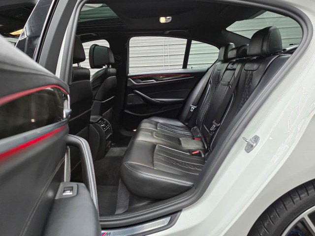 Used 2020 BMW M550i xDrive AWD/4WD image 18