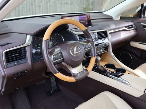Used 2019 Lexus RX 450hL Luxury image 16