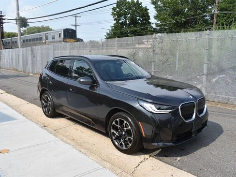 Used 2025 BMW X3 xDrive30i w/ Premium Package AWD/4WD image 4