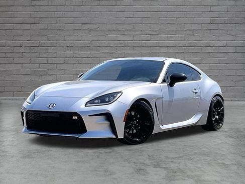 Used 2023 Toyota GR86 Premium w/ ALL Weather Mat Package (TMS) RWD image 3