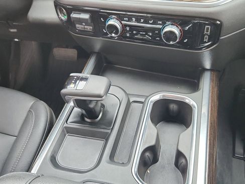 Used 2022 GMC Sierra 1500 Elevation w/ Elevation Premium Package image 11