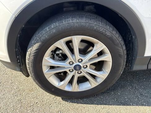 Used 2019 Ford Escape SEL AWD/4WD image 5