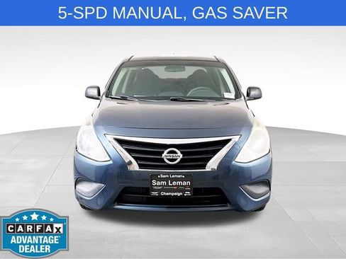 Used 2015 Nissan Versa S FWD image 2
