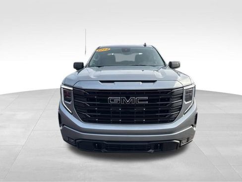 Used 2024 GMC Sierra 1500 Elevation w/ LPO, Elevation Black Package image 2