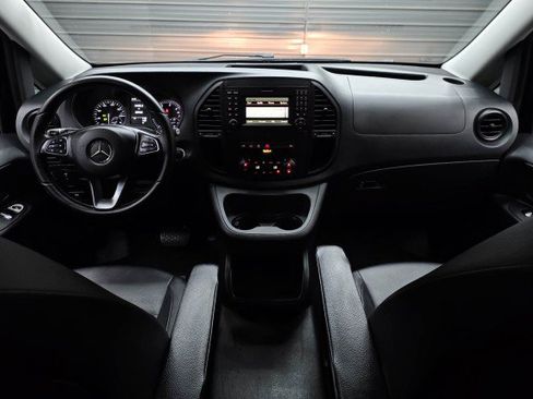 Used 2018 Mercedes-Benz Metris Passenger image 13