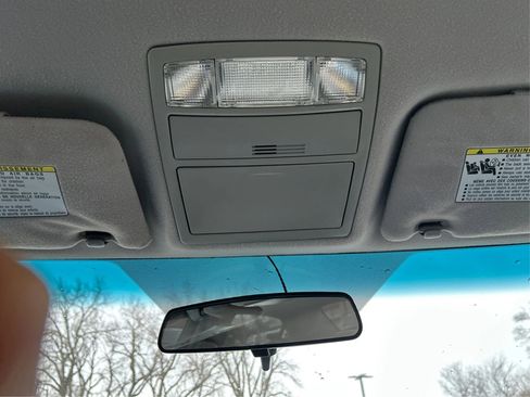 Used 2010 Toyota Camry LE image 15