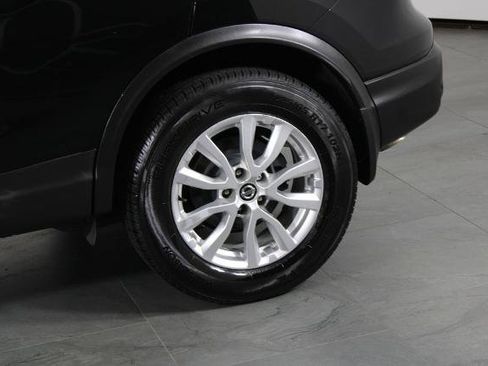 Certified 2020 Nissan Rogue Sport SV FWD image 15
