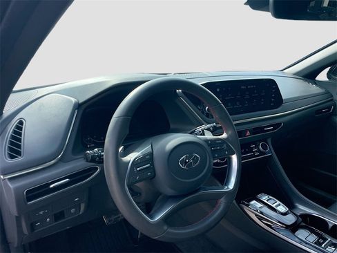 Used 2023 Hyundai Sonata SEL Plus image 12