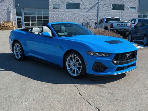 Used 2024 Ford Mustang GT Premium image 2