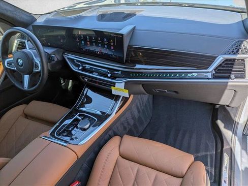 Certified 2026 BMW X7 xDrive40i w/ M Sport Package image 23