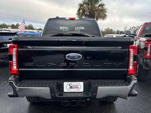 New 2026 Ford F250 Lariat w/ Chrome Package image 4