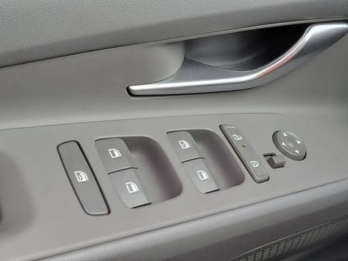 New 2026 Hyundai Elantra Sport FWD image 17
