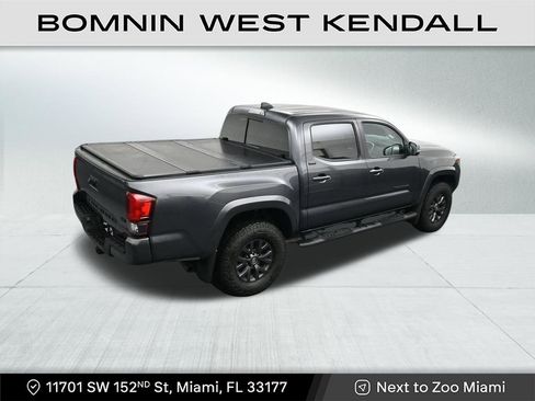 Used 2022 Toyota Tacoma SR5 w/ Technology Package image 16