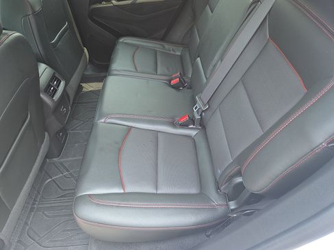 Used 2024 Chevrolet Equinox RS w/ RS Leather Package AWD/4WD image 23
