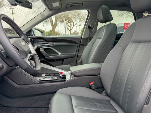 Used 2025 Audi Q5 Premium Plus w/ Premium Plus image 12