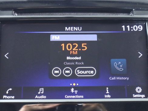 Used 2019 Nissan Rogue AWD image 17