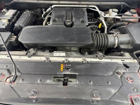 Used 2024 Chevrolet Colorado LT w/ LT Convenience Package II AWD/4WD image 17