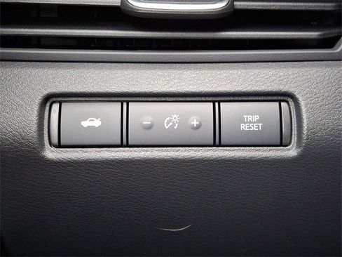 New 2025 Nissan Altima 2.5 SR image 17