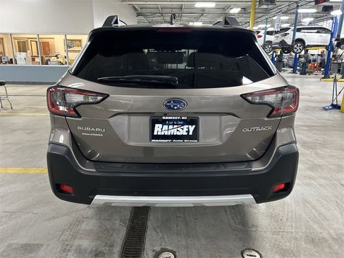 Certified 2023 Subaru Outback Limited image 7