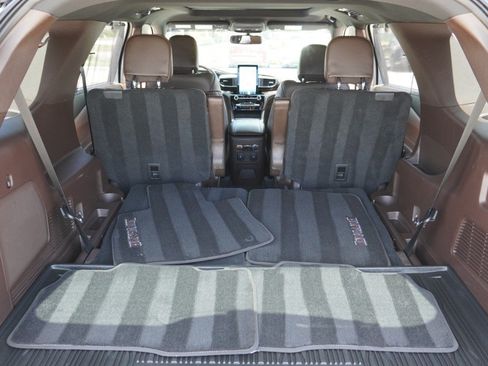 Used 2022 Ford Explorer King Ranch w/ Class IV Trailer Tow Package RWD image 38