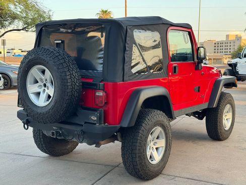 Used 2005 Jeep Wrangler Rubicon AWD/4WD image 6