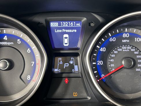 Used 2016 Hyundai Elantra GT FWD image 12