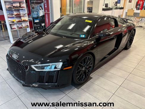 Used 2017 Audi R8 V10 plus AWD/4WD image 2
