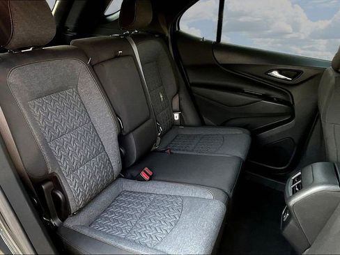 Used 2023 Chevrolet Equinox LT image 27