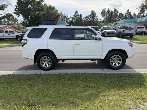 Used 2015 Toyota 4Runner Trail Premium AWD/4WD image 3