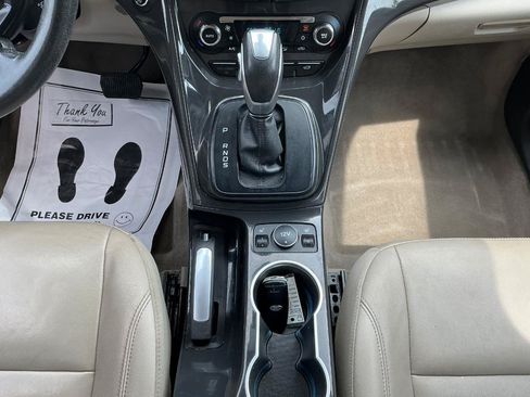 Used 2014 Ford Escape Titanium FWD image 19