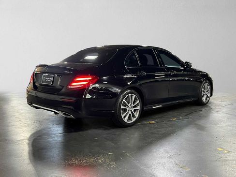 Used 2020 Mercedes-Benz E 450 4MATIC Sedan image 3