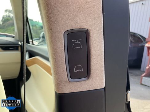 Used 2018 Tesla Model X 75D image 74