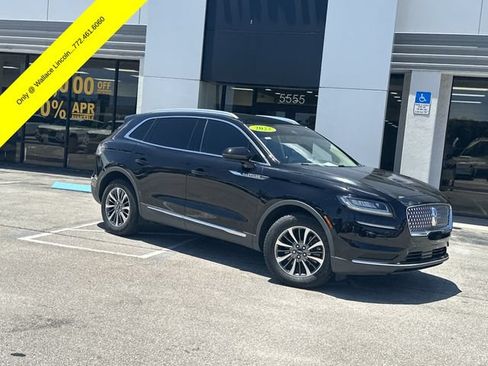 Certified 2022 Lincoln Nautilus FWD w/ Premium Package image 2
