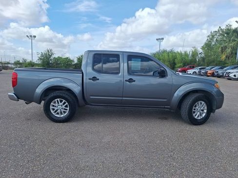 Used 2016 Nissan Frontier SV AWD/4WD image 8