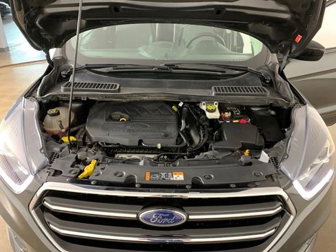 Certified 2018 Ford Escape SE w/ SE Sport Appearance Package AWD/4WD image 36