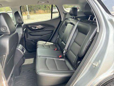 Used 2023 GMC Terrain SLT image 23