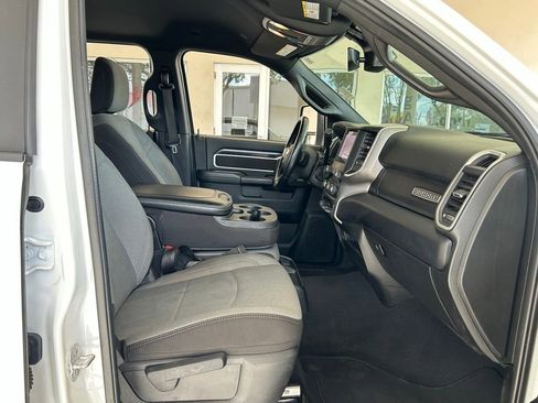 Used 2024 RAM 2500 Big Horn image 30