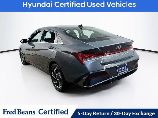 Certified 2024 Hyundai Elantra SEL w/ Convenience Package FWD image 11
