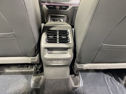 New 2026 Volkswagen Tiguan SE R-Line image 20