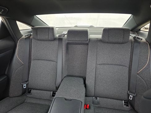 Used 2023 Toyota Crown XLE image 7