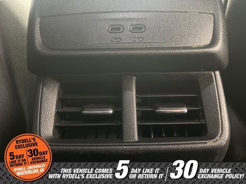 Certified 2025 Chevrolet Equinox LT w/ Convenience Package II AWD/4WD image 20