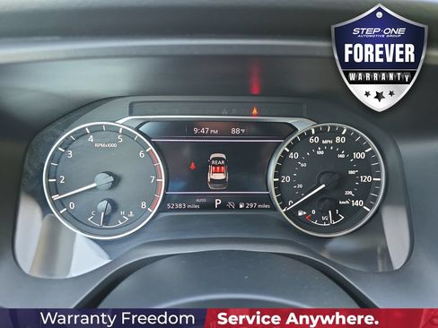 Used 2024 Nissan Rogue S AWD/4WD image 35