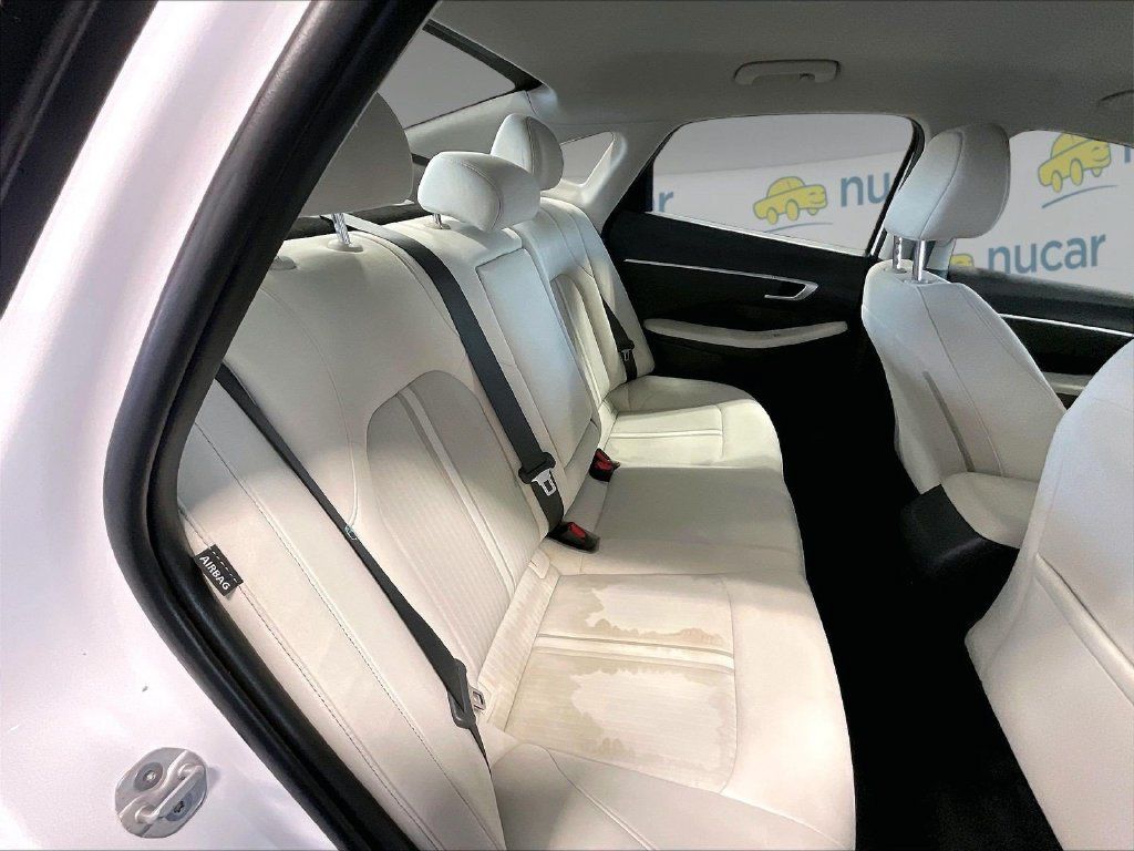 Used 2025 Hyundai Sonata SEL FWD image 16