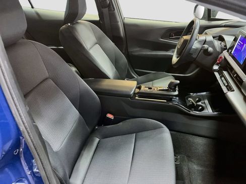 Used 2024 Toyota Prius LE AWD/4WD image 26