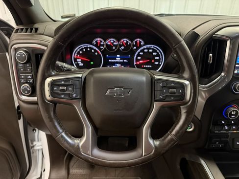Used 2019 Chevrolet Silverado 1500 LT Trail Boss AWD/4WD image 38